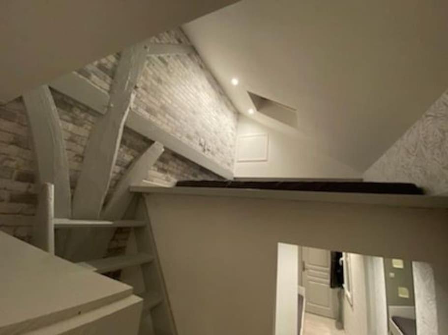 Chacabulons Villa ชาลงส์-อ็อง-ชองปาญ ภายนอก รูปภาพ